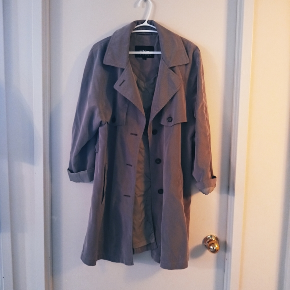 DONATED! Oversized Trench Coat - Picture 5 of 8